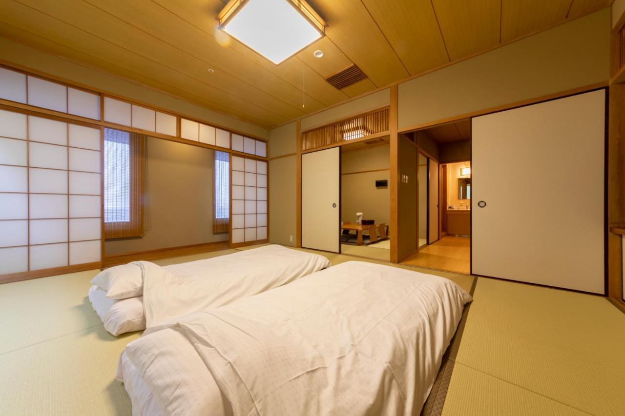 Hotel Landmark Wakayama Buitenkant foto